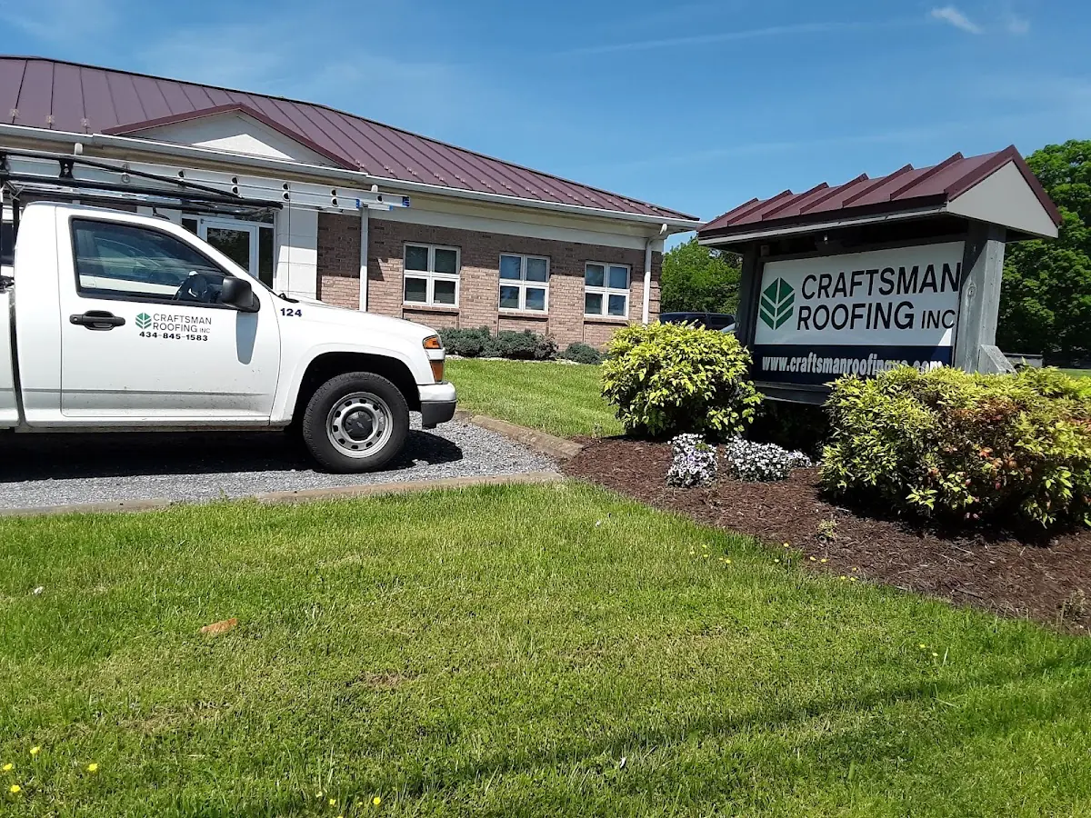 Quality Gutter & Downspout Repair by experienced craftsmen in Saint Paris